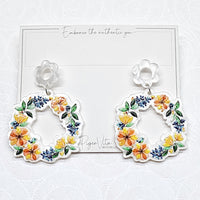 Flowery Wreath Embossed Acrylic Dangling Earrings